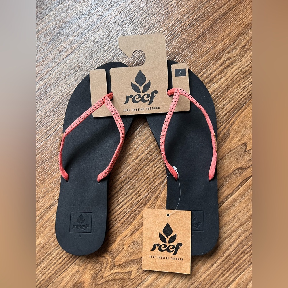 Reef Women’s Cushion Ginger Flip Flop Slim with Gold Stud Size 8 NWT